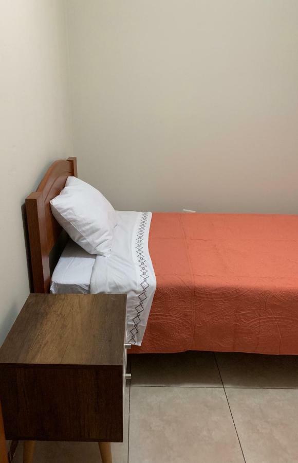 Bed and Breakfast Chaglla Airport Callao Exterior foto